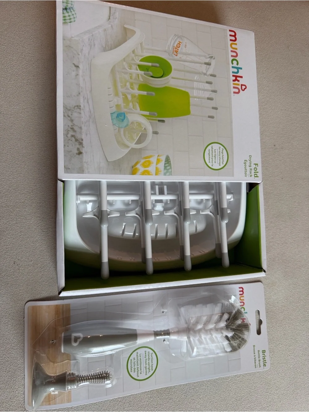 Munchkin White and Green Bottle Drying Rack with Brush Set